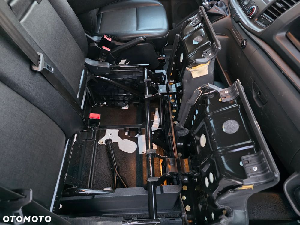 Ford Transit - 19