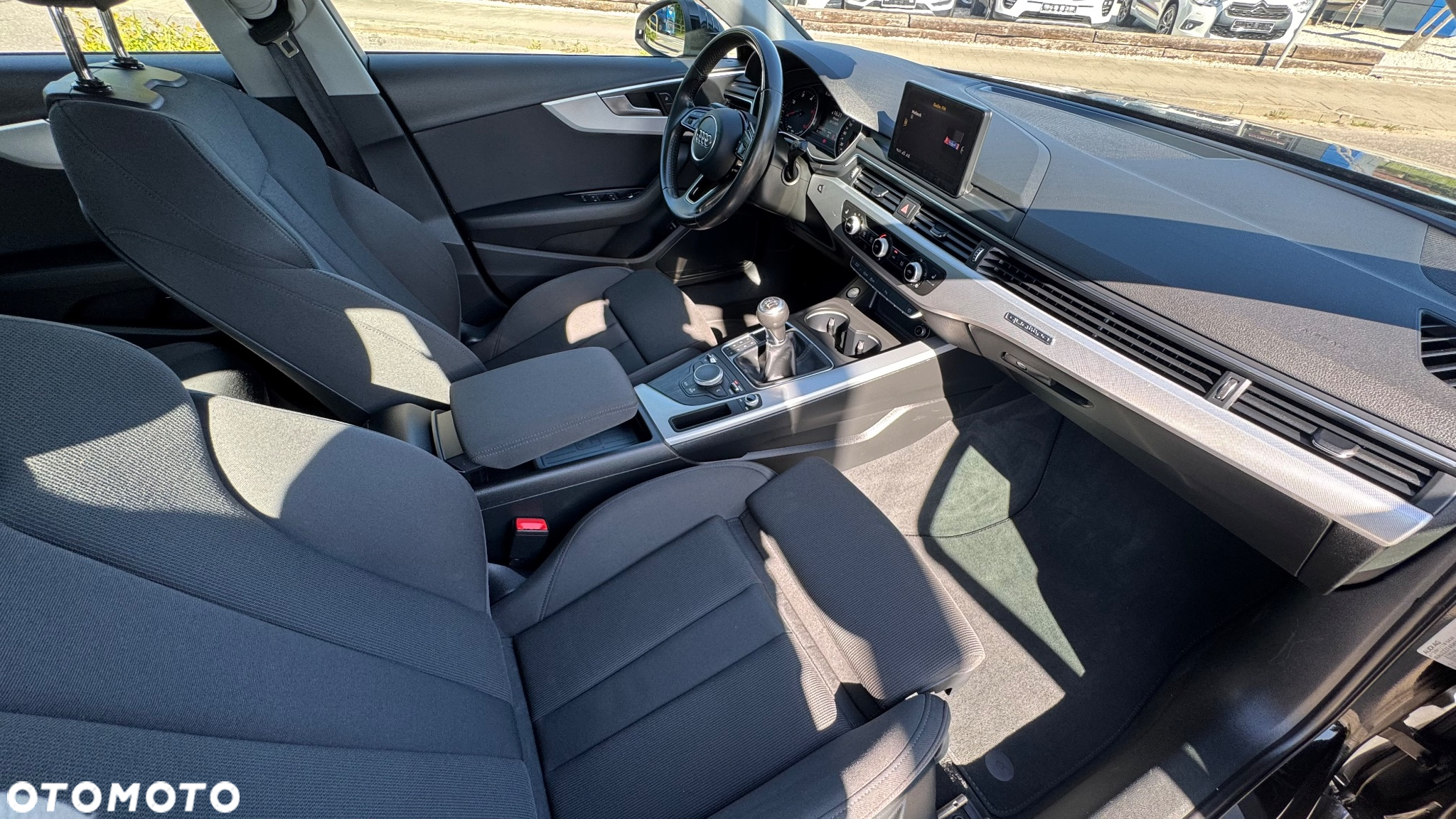 Audi A4 Avant 2.0 TDI quattro - 18