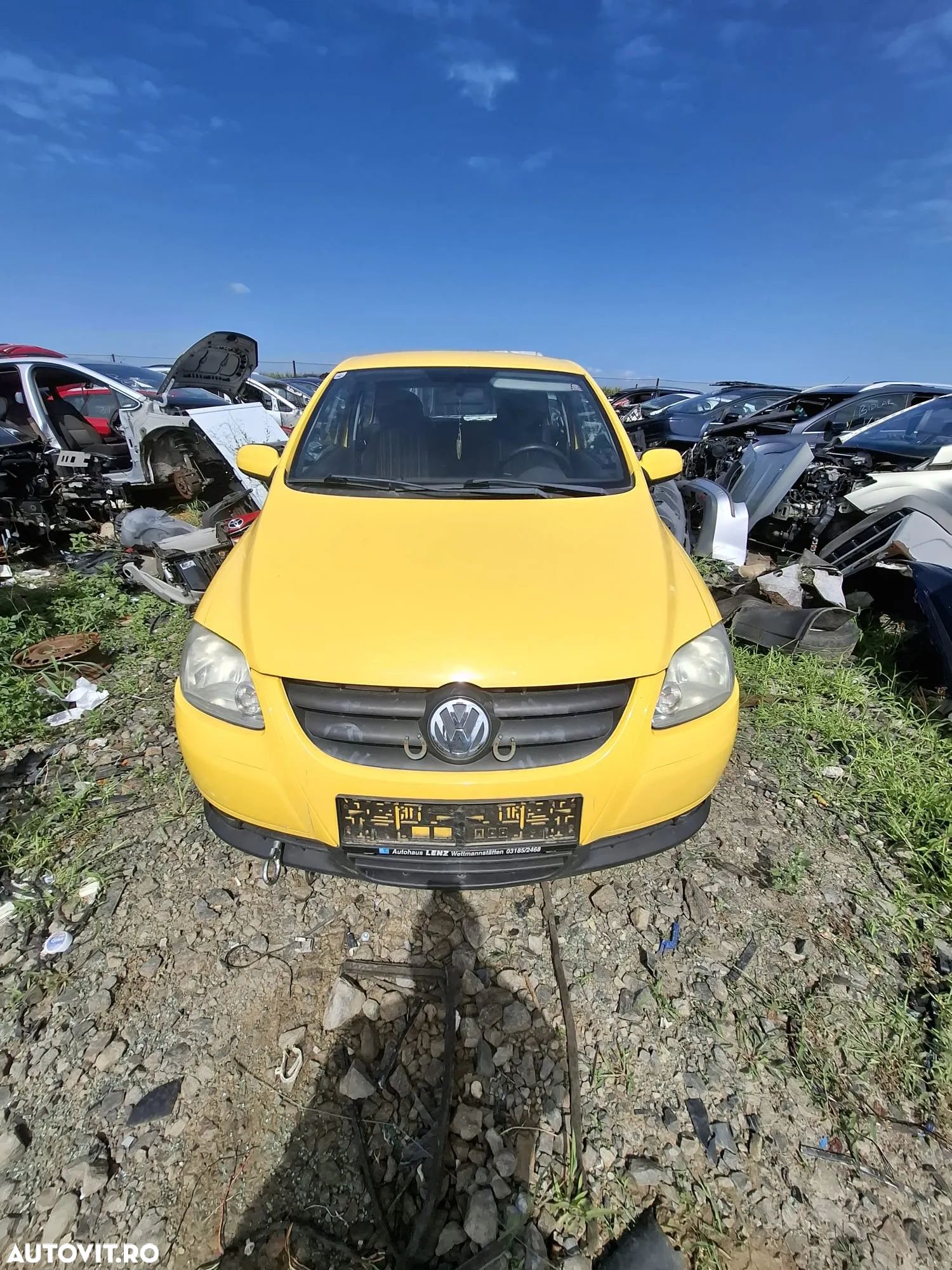 Dezmembrez Volkswagen Fox - 1