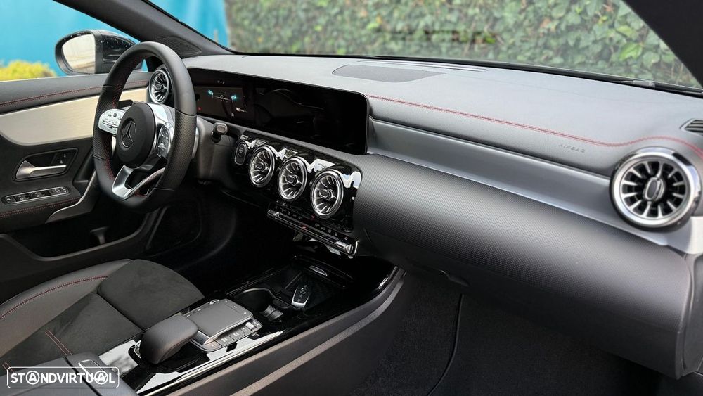 Mercedes-Benz CLA 250 e Shooting Brake AMG Line - 21