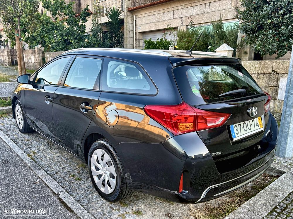 Toyota Auris Touring Sports 1.4 D-4D Comfort - 4