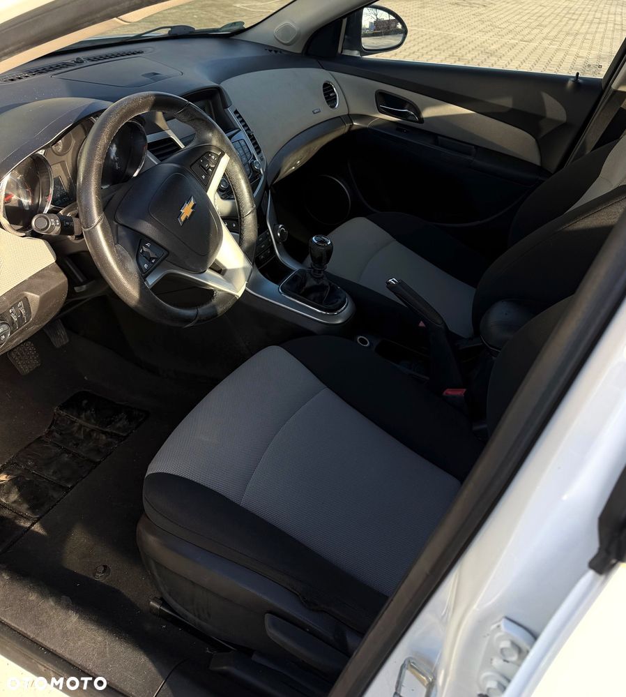 Chevrolet Cruze 1.8 LTZ - 2
