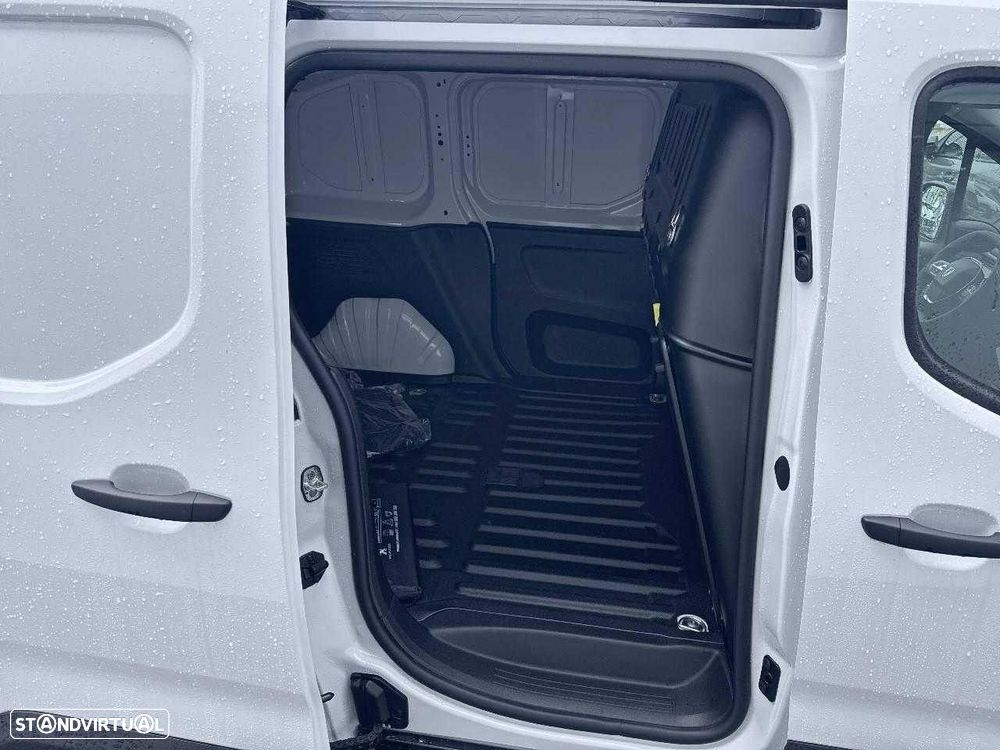 Peugeot e-Partner Outro - 12