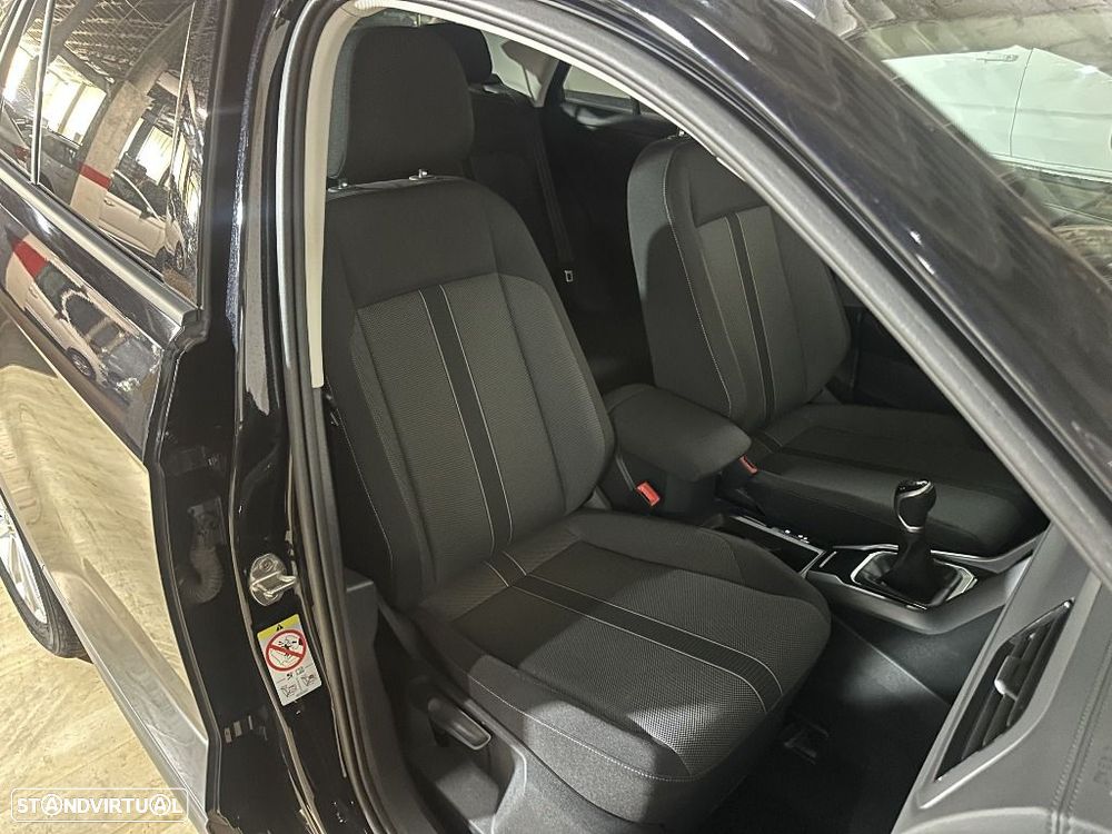 VW T-Roc 1.0 TSI Urban - 15