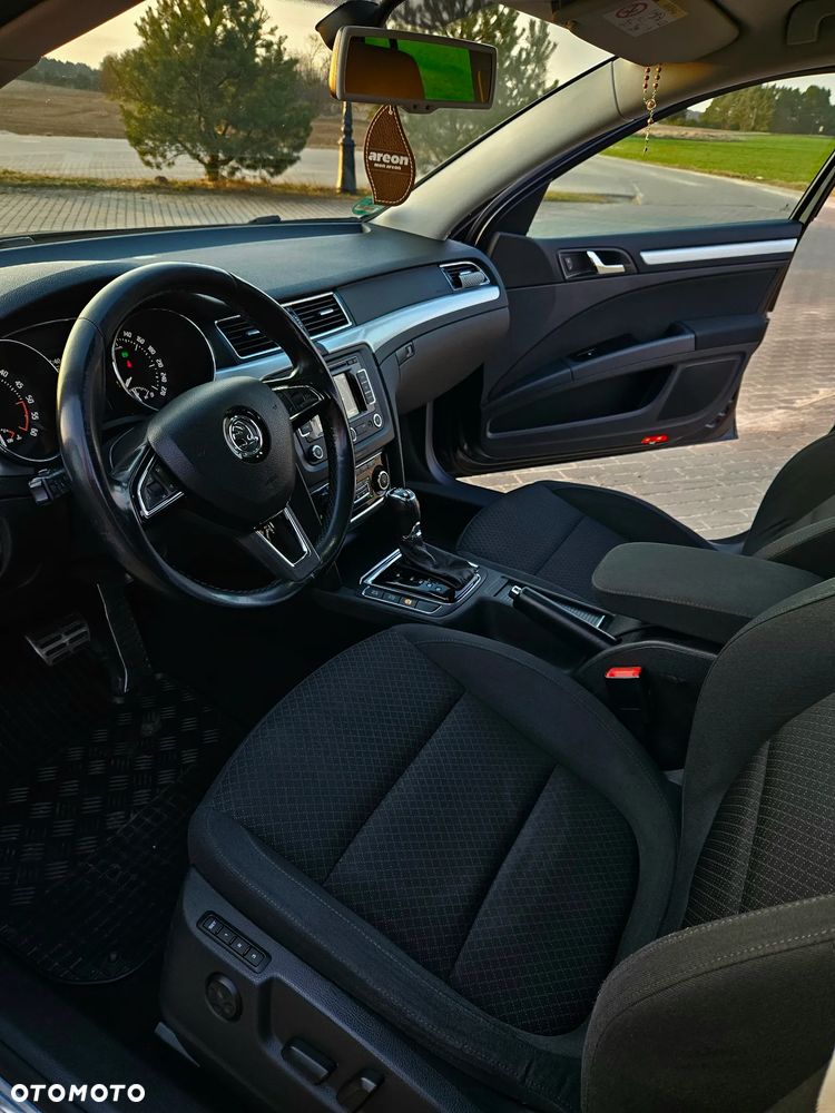 Skoda Superb 2.0 TDI 4x4 Ambition DSG - 14