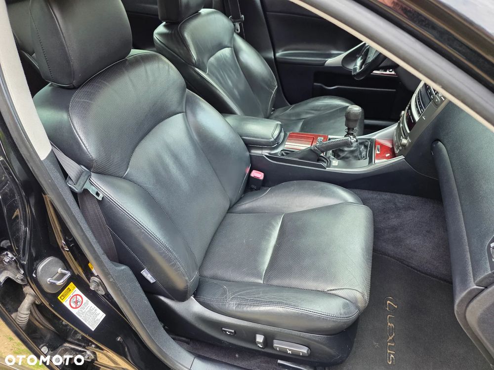 Lexus IS 220 D Prestige - 9