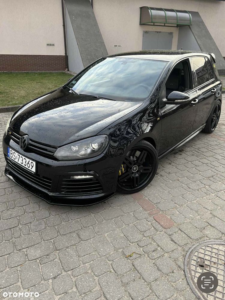Volkswagen Golf - 1