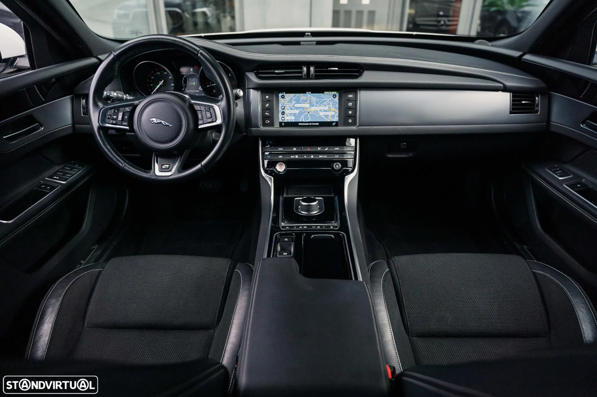 Jaguar XF 2.0 D R-Sport Aut. - 48