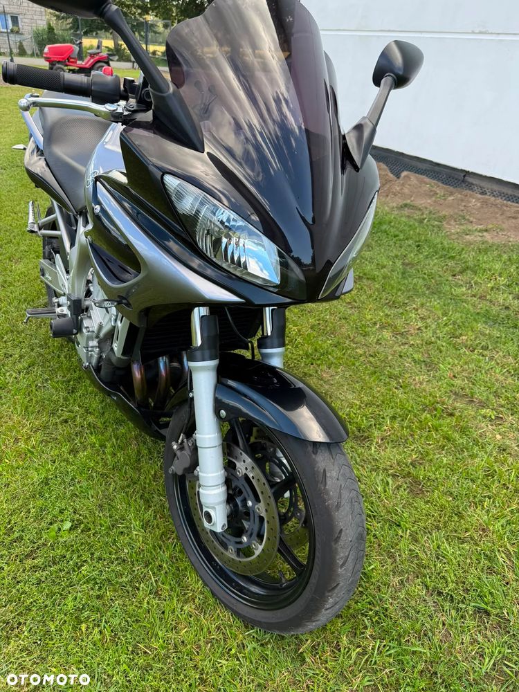 Yamaha FZ6 - 8