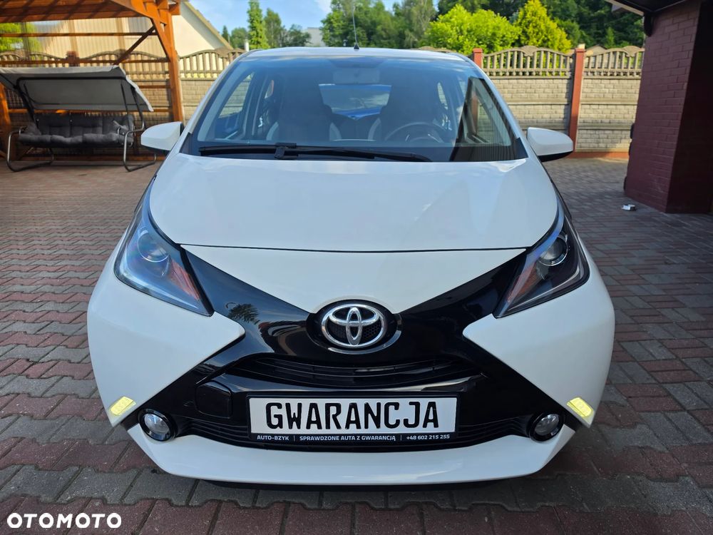 Toyota Aygo x-clusiv - 2