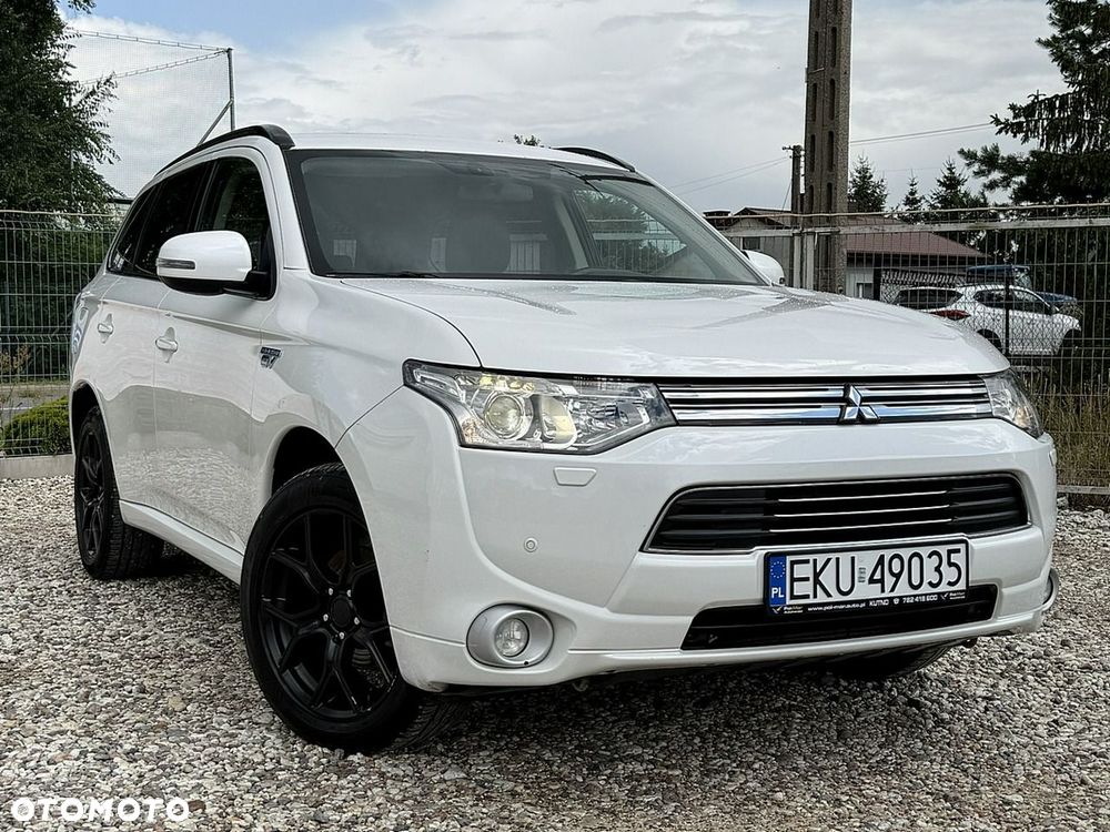 Mitsubishi Outlander - 23