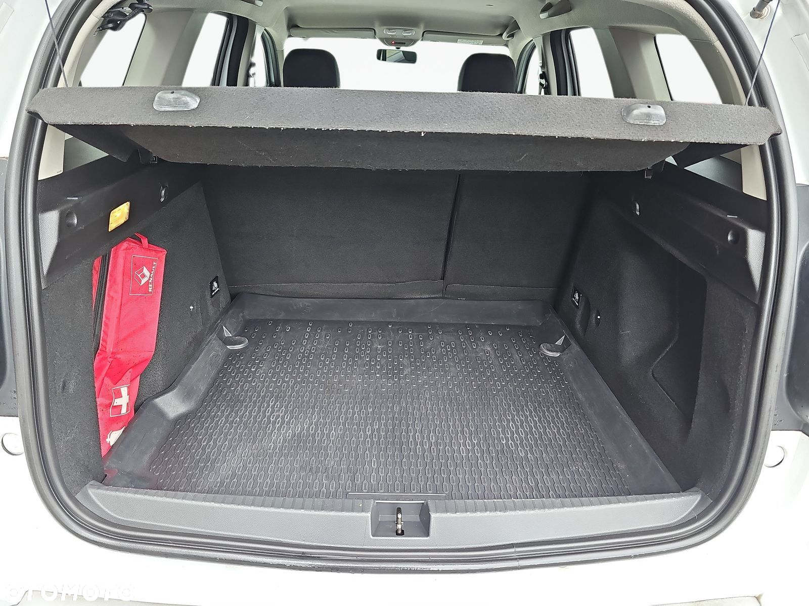 Dacia Duster 1.0 TCe SL Celebration - 26