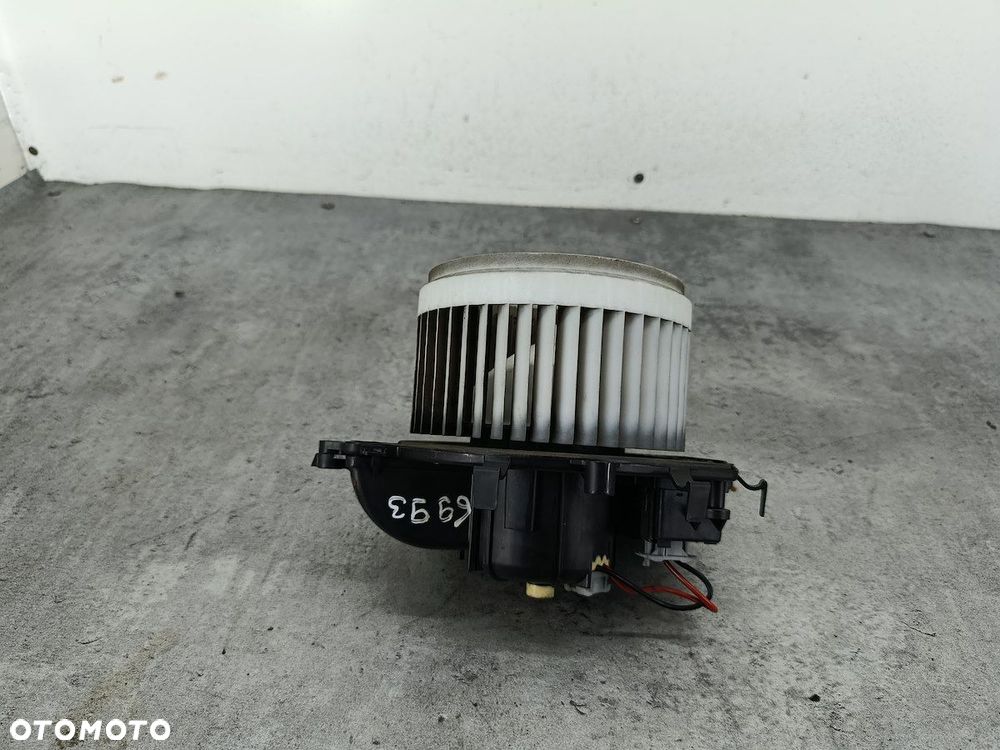 WENTYLATOR NAWIEWU CITROEN C4 GRAND PICASSO I 9654652480  F011500015 - 5