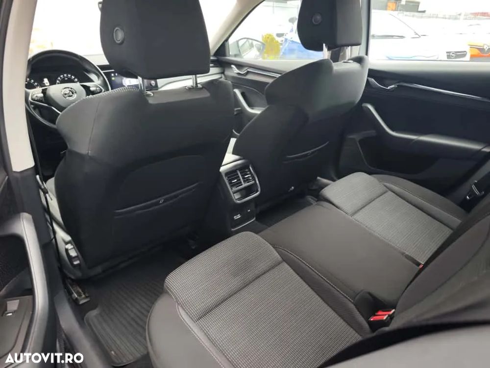 Skoda Octavia 2.0 TDI Ambition - 11