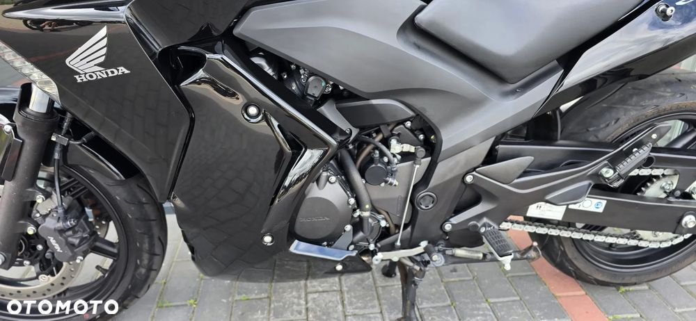 Honda CBF - 34