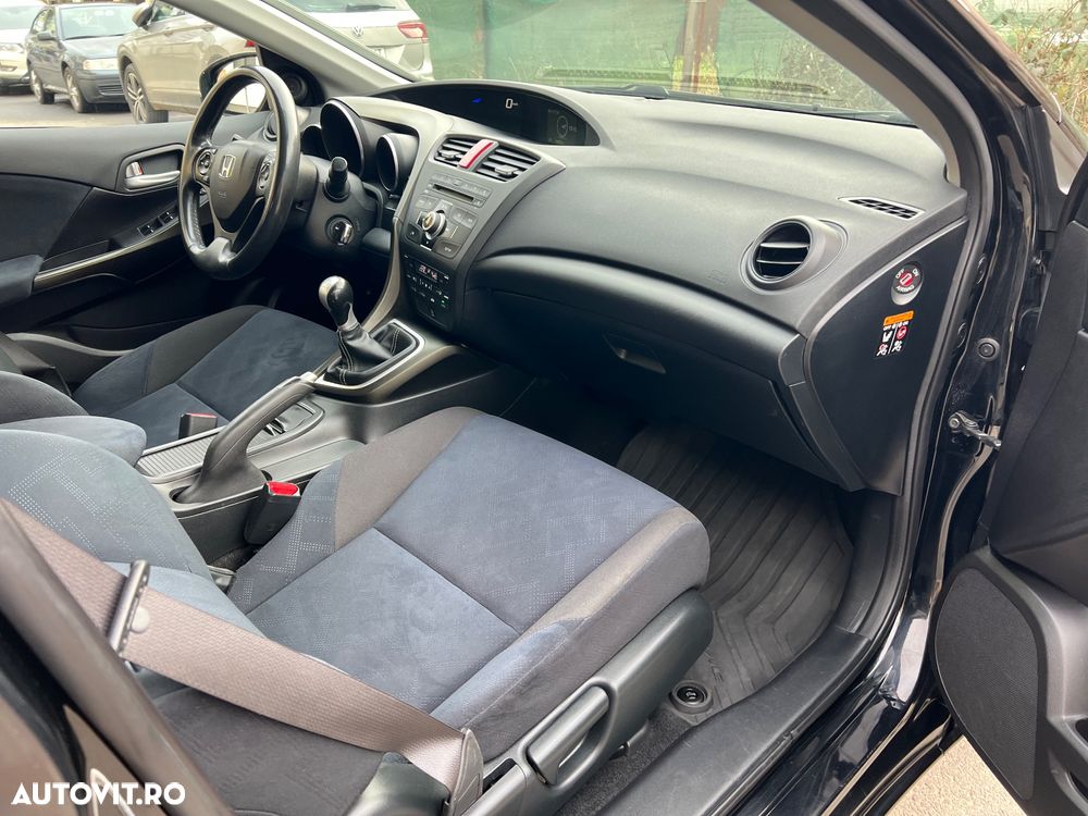 Honda Civic 1.8i Exec - 9