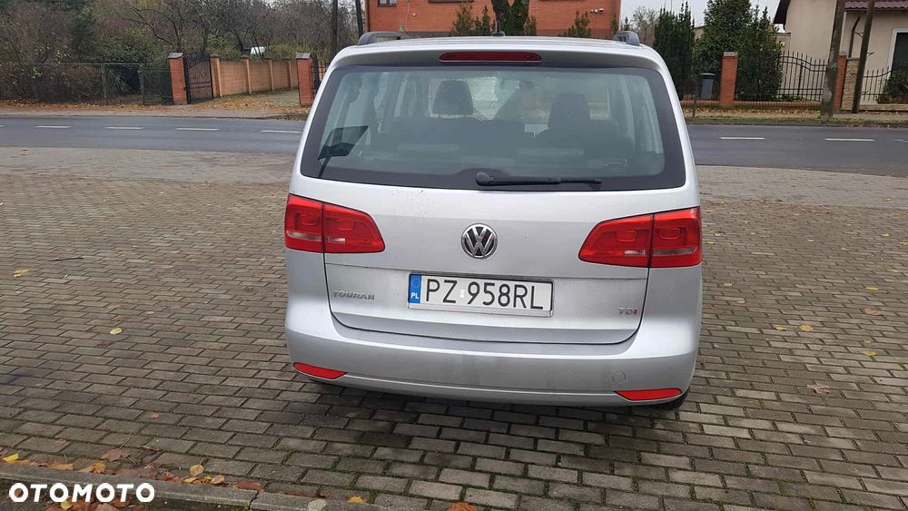 Volkswagen Touran 1.6 TDI DPF BlueMot Comfortline - 3