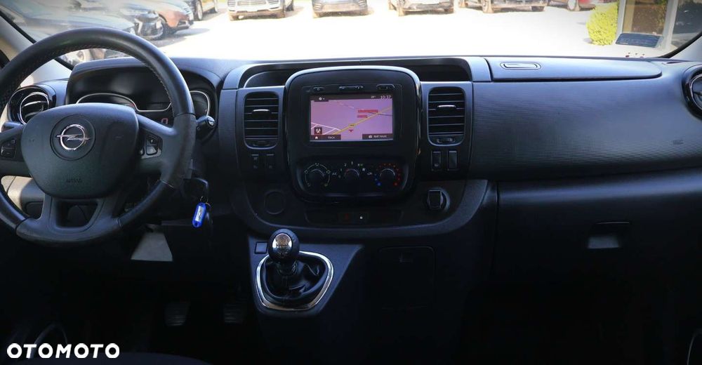 Opel Vivaro - 16