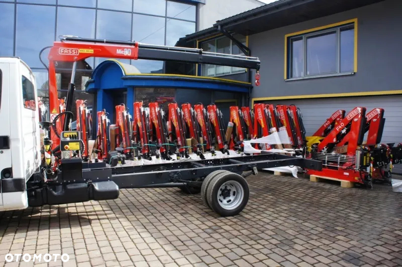 Iveco 35C16 izoterma kontener skrzynia wywrotka HDS - 11