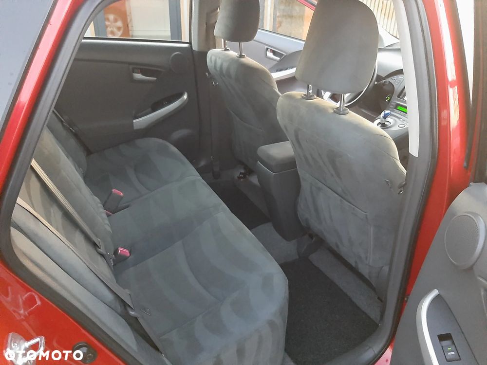 Toyota Prius (Hybrid) Executive - 21