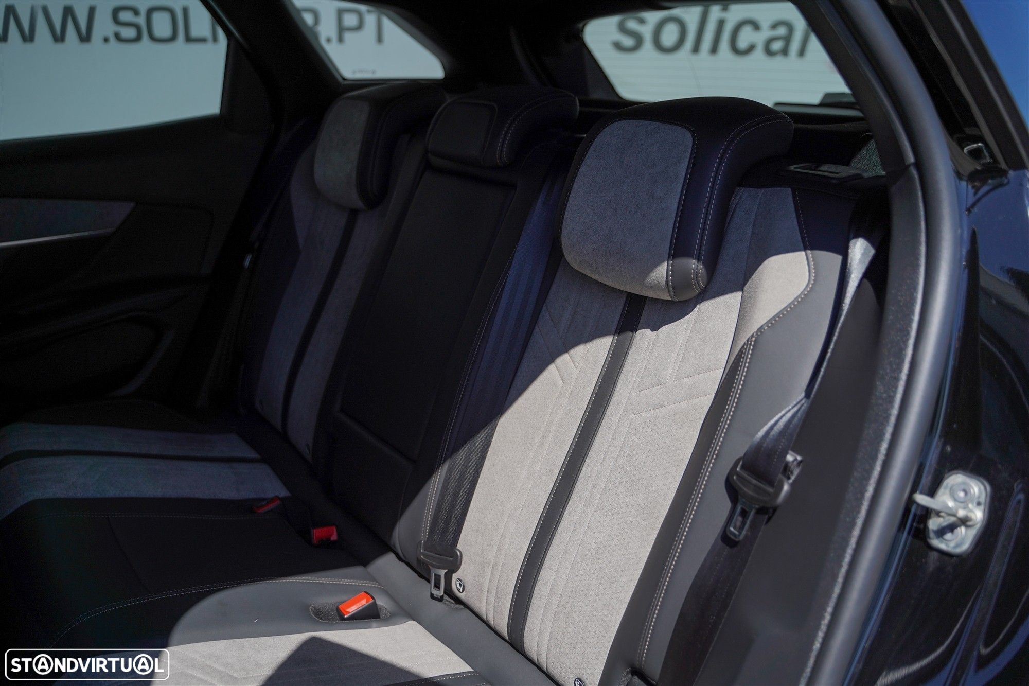 Peugeot 3008 1.6 Hybrid GT Pack e-EAT8 - 15