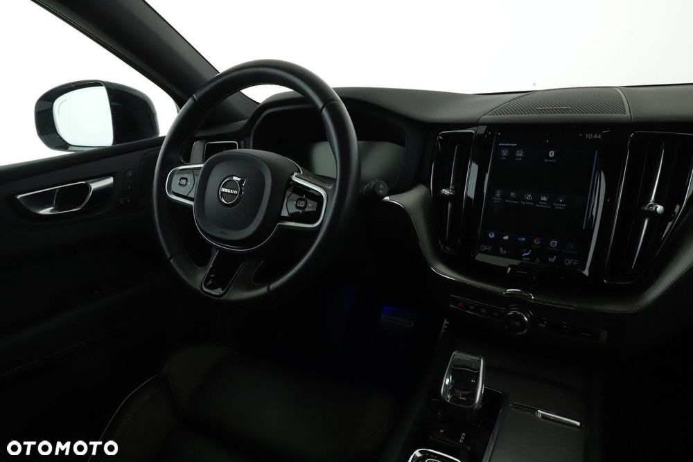 Volvo XC 60 - 25