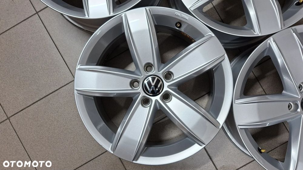 Felgi Aluminiowe 17 VW Passat B8 5x112 ET 41 Corvara - 2