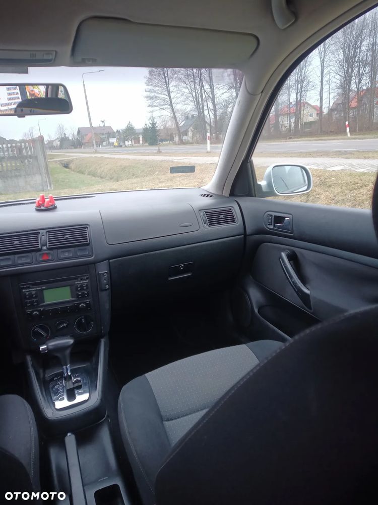 Volkswagen Golf Variant - 12