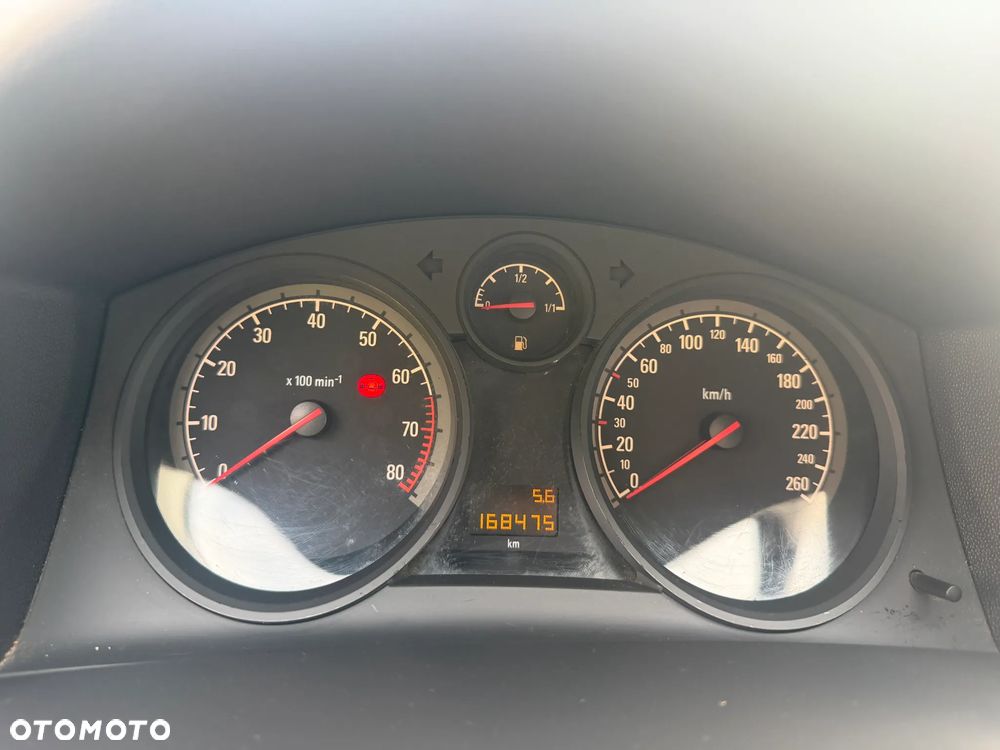 Opel Astra 2009 photo 4