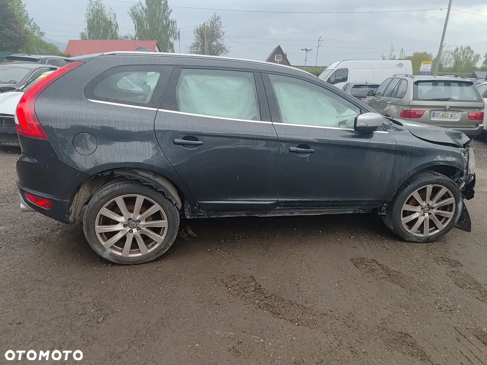 Volvo XC 60 D5 AWD RDesign - 10