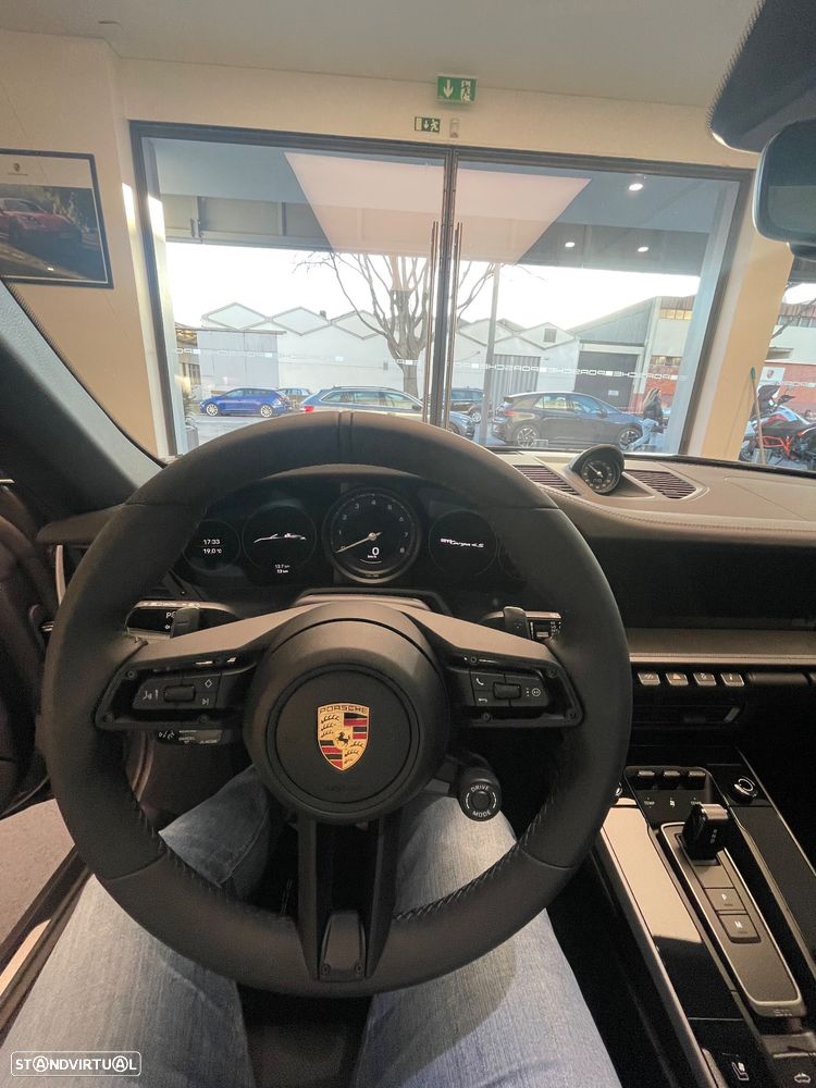 Porsche 911 (992) Targa 4S PDK - 4