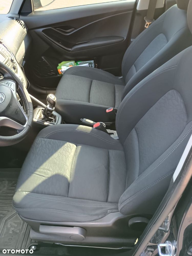 Hyundai ix20 1.6 blue Comfort - 11