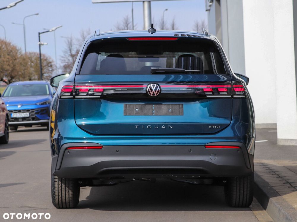 Volkswagen Tiguan - 5