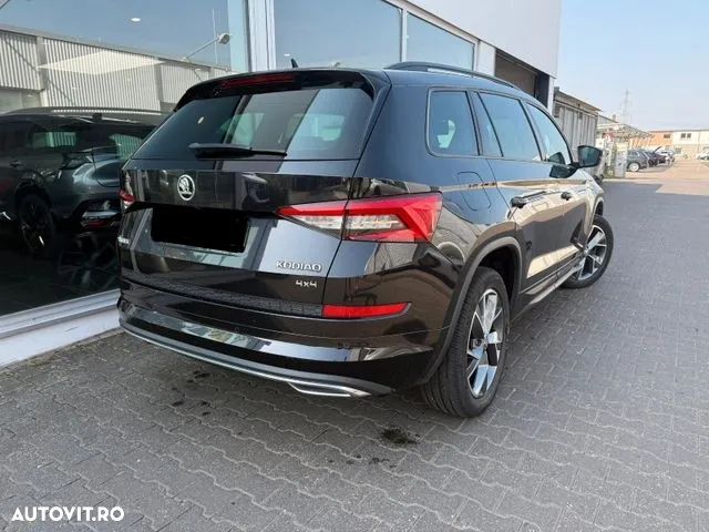 Skoda Kodiaq 2.0 TDI 4X4 DSG Sportline - 4