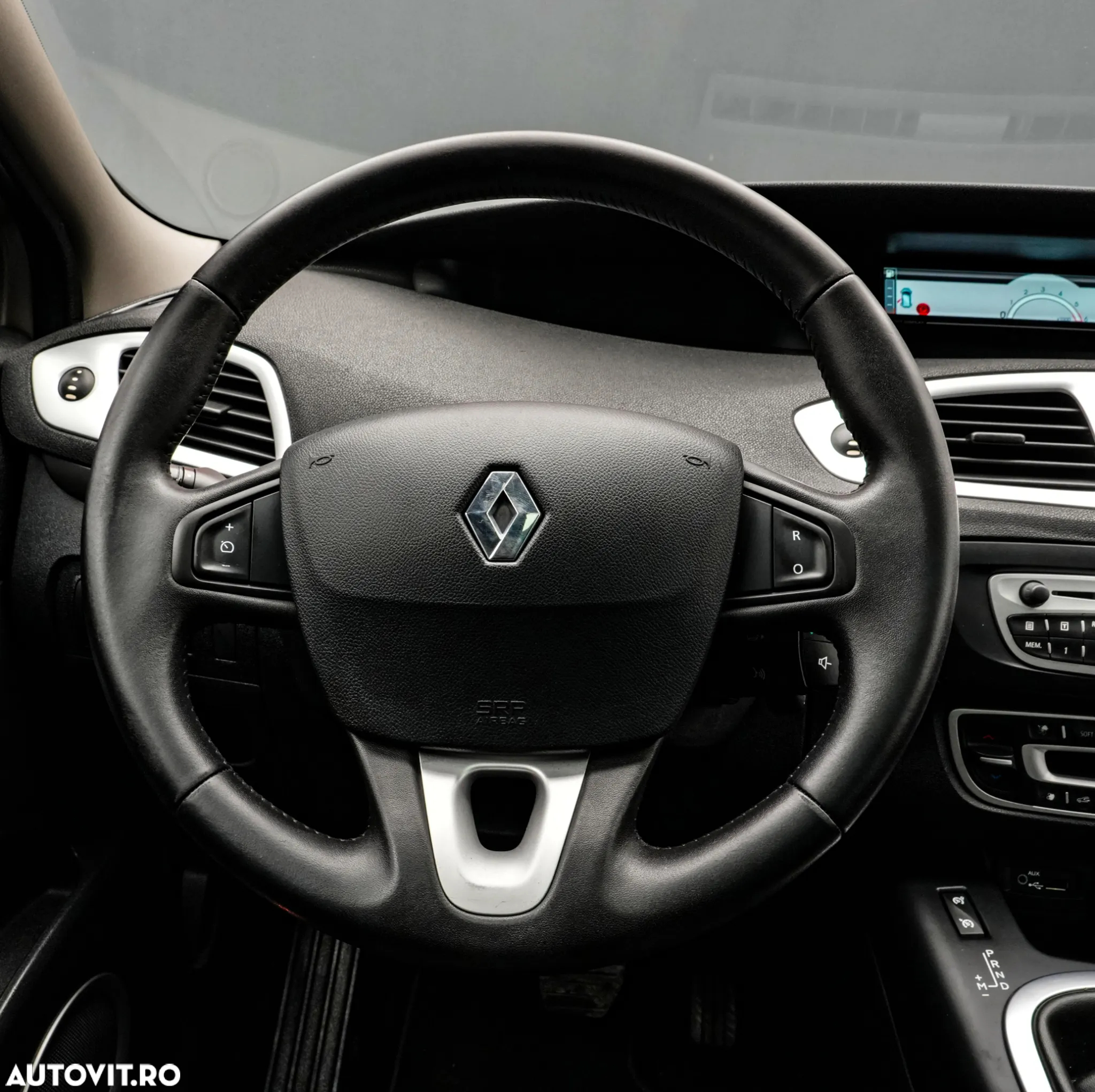Renault Scenic - 18