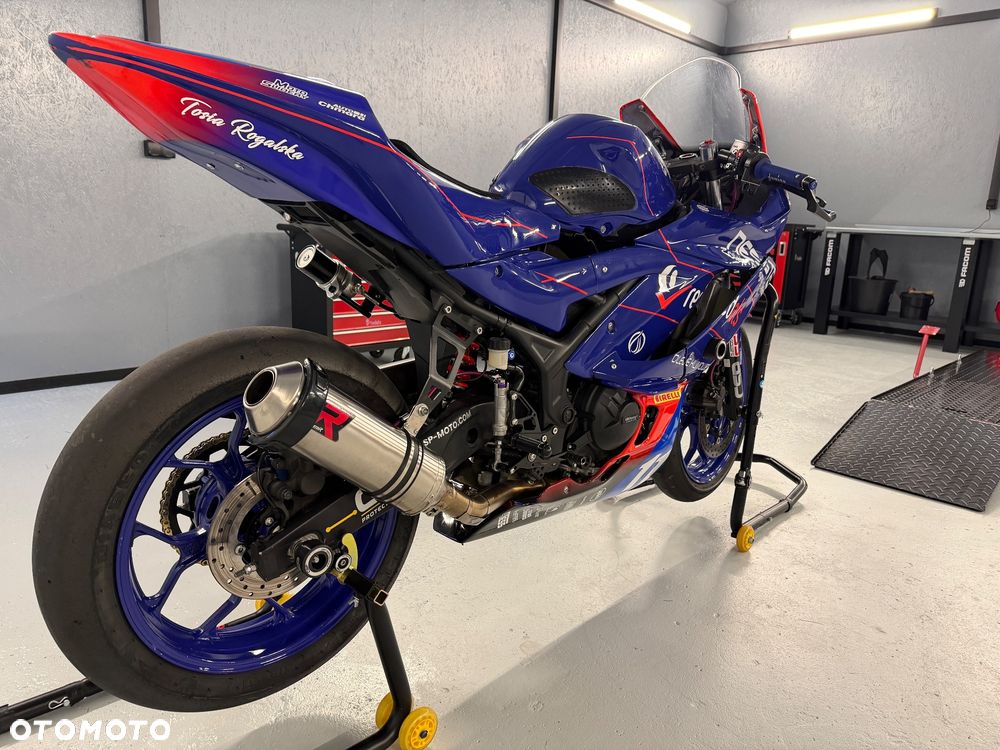 Yamaha R3 - 6