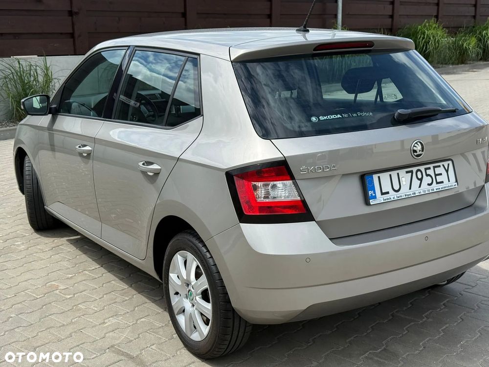 Skoda Fabia 1.2 TSI Active - 6