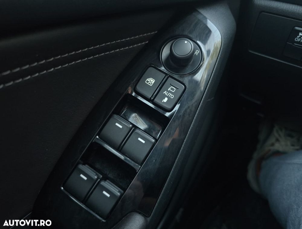 Mazda 3 SKYACTIV-D 150 Black Limited - 21