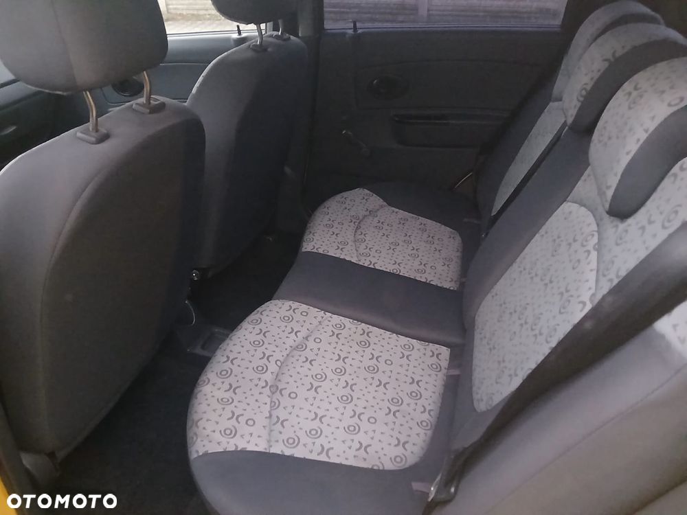 Chevrolet Matiz - 17