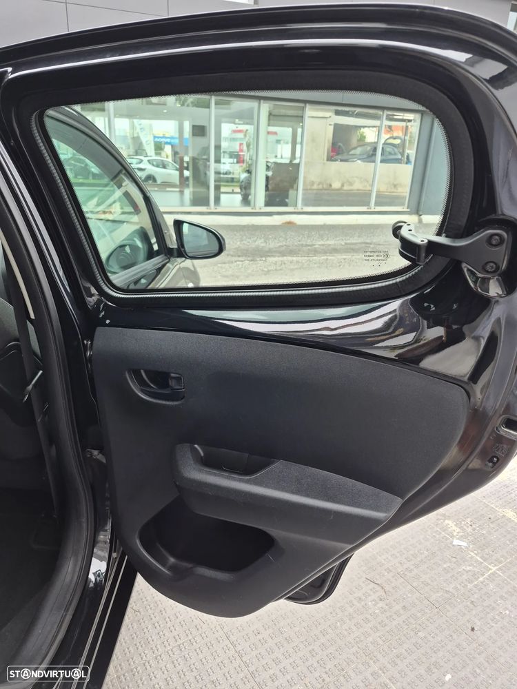 Peugeot 108 1.0 VTi Allure - 21