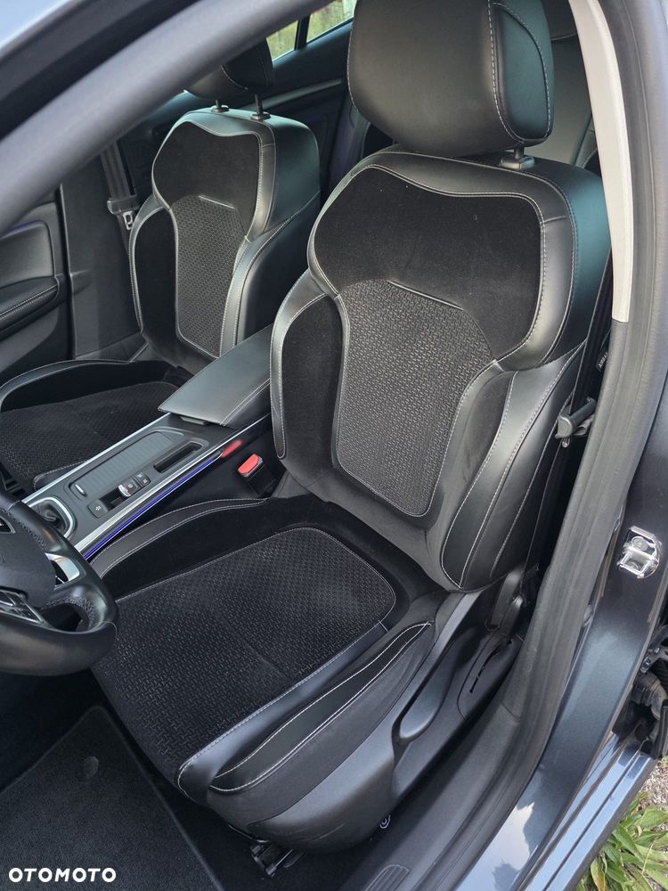 Renault Megane TCe 140 GPF INTENS - 21