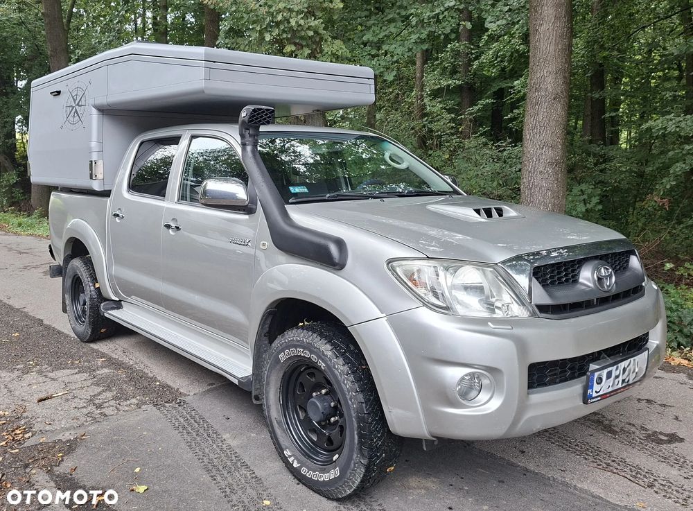 Toyota Hilux 3,0 D 4x4 z napędami 4H i 4L salon PL - 1