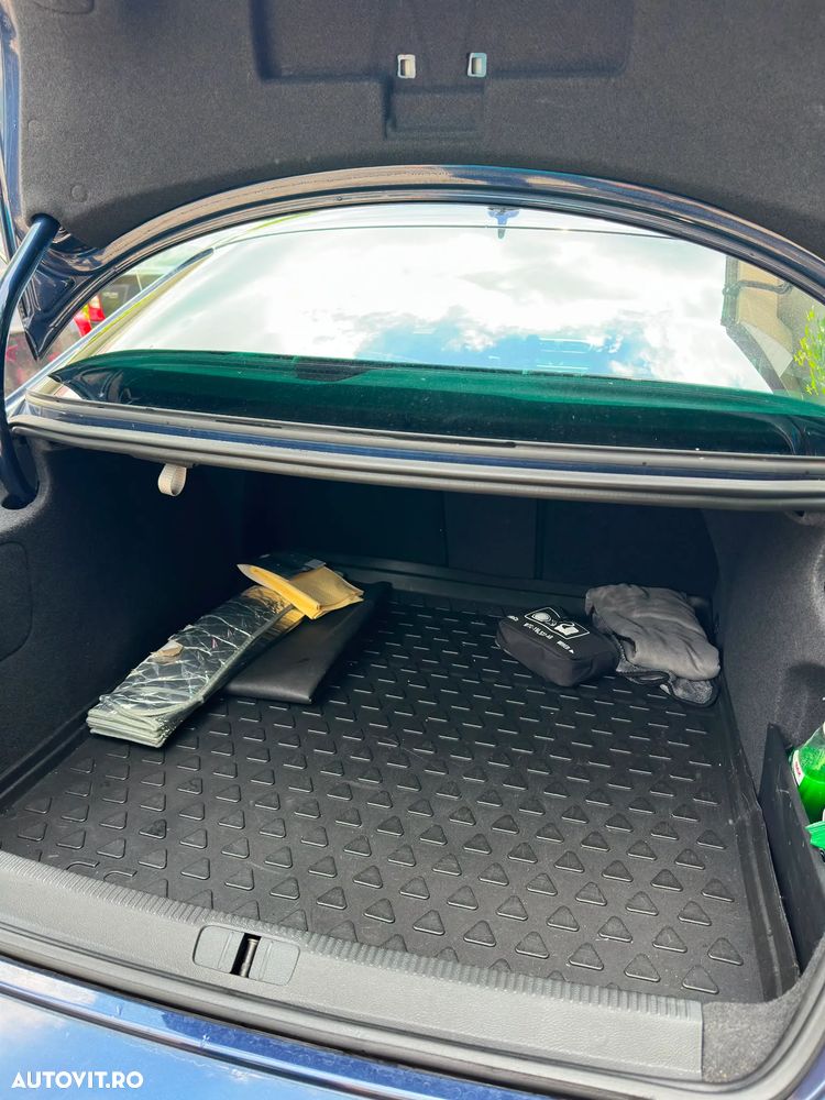 Volkswagen Passat CC - 17