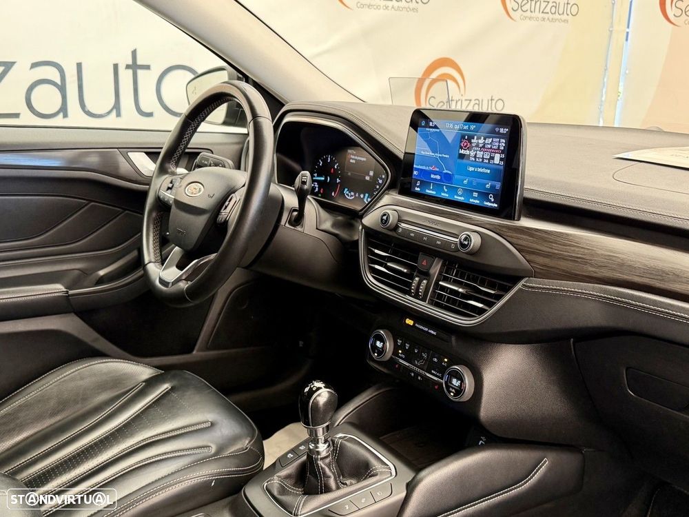 Ford Focus SW 1.5 TDCi EcoBlue Vignale - 10