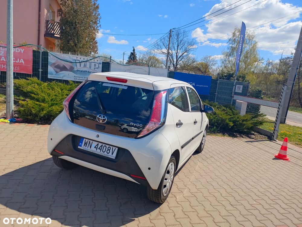 Toyota Aygo - 10