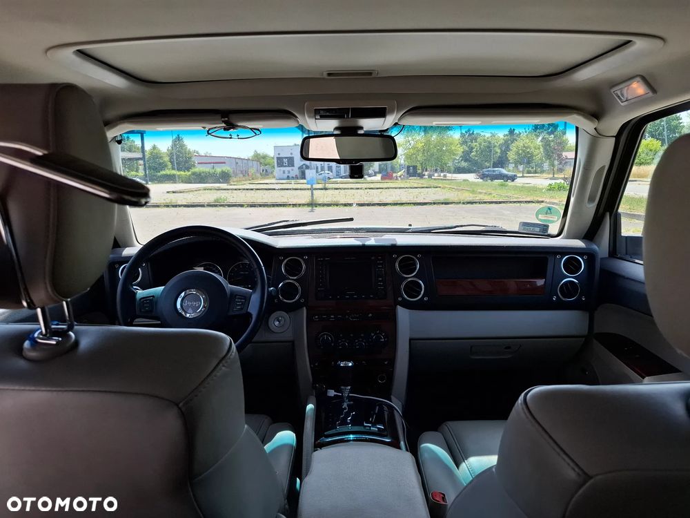 Jeep Commander 5.7 V8 Limited - 25