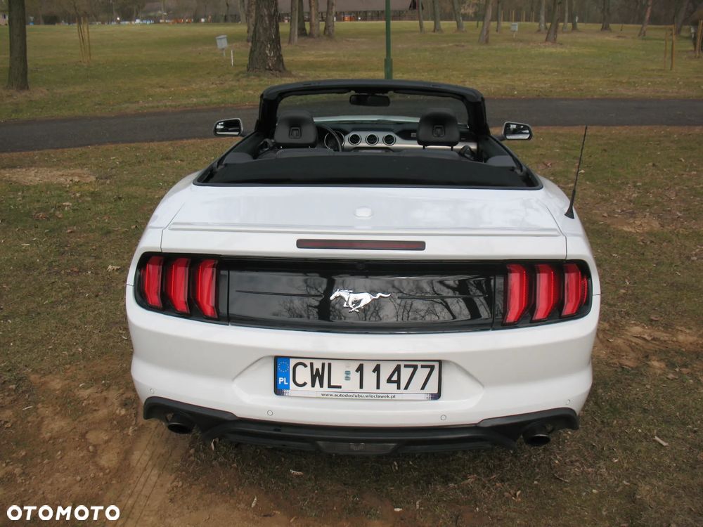 Ford Mustang 2.3 EcoBoost - 8