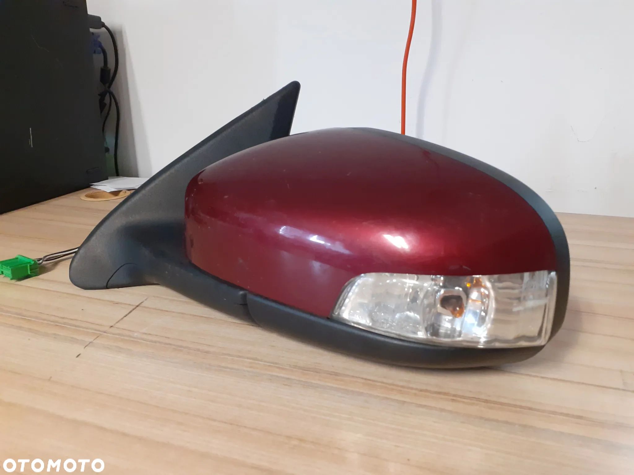 -  LUSTERKO ELEKTRYCZNE LEWE 8 PIN VOLVO V70 LIFT 2 GEN 454 BORDOWE - 1