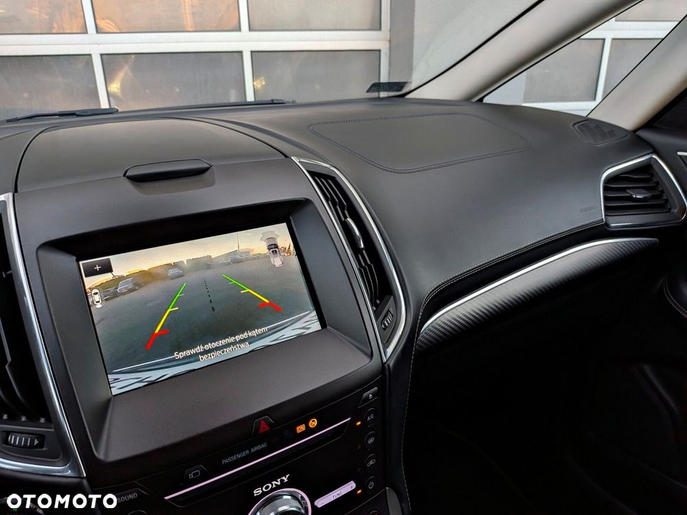 Ford S-Max - 32