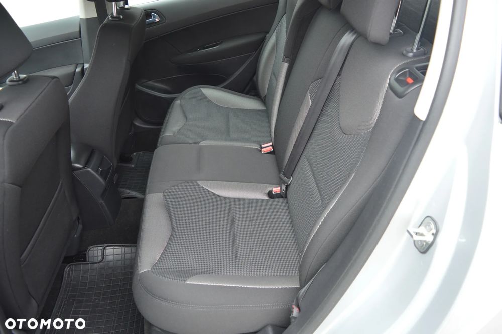 Peugeot 308 1.6 HDi Premium - 14